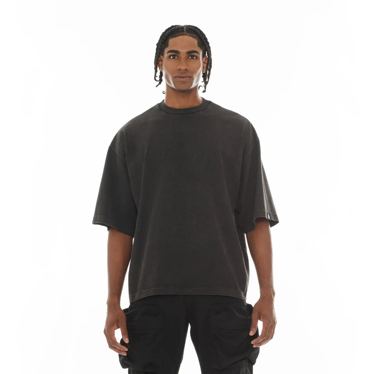 Cult's Oversized Short Sleeve Crew Neck Tee "Metal Logo" in Vintage Charcoal 626A1-K44A