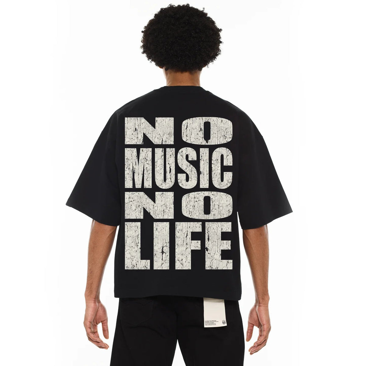 Cult's Oversized Heavyweight Boxy Short Sleeve Crew Neck Tee "No Music No Life" in Black 625B10-K40A