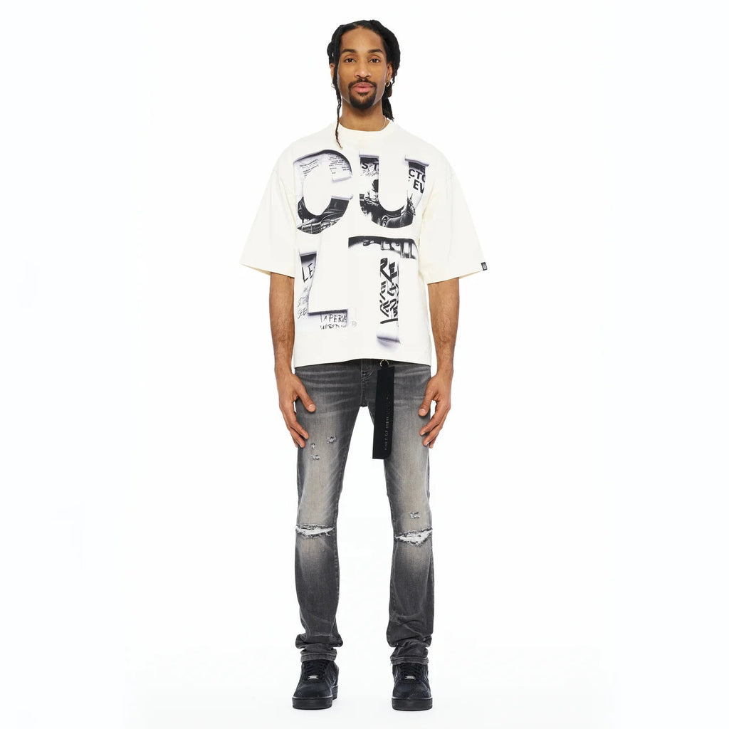 Cult's Oversized Short Sleeve Crew Neck Tee "Cult Newspaper" 260 Gr In Winter White  626B8-K29A