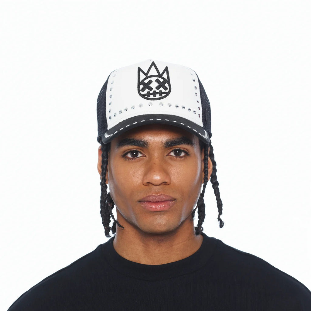 Cult's Mesh Back Trucker Hat "Divine Sounds" In Black/White 626BC-CH59A