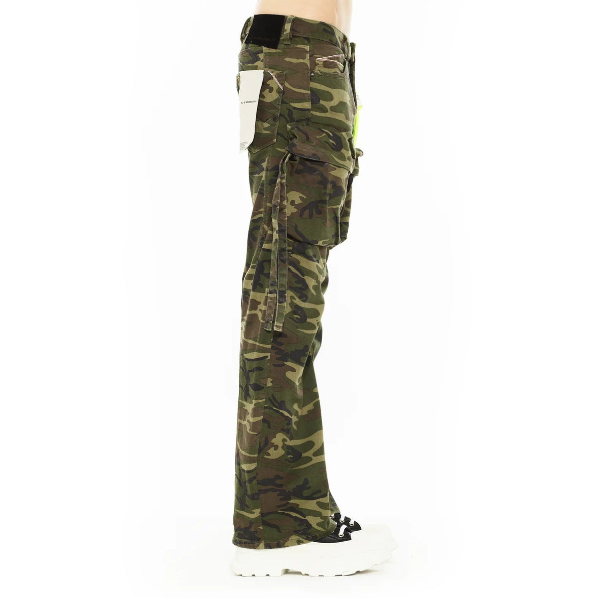 Cult's Baggy Cargo 610 Jeans in Camo  625B7-BC6A