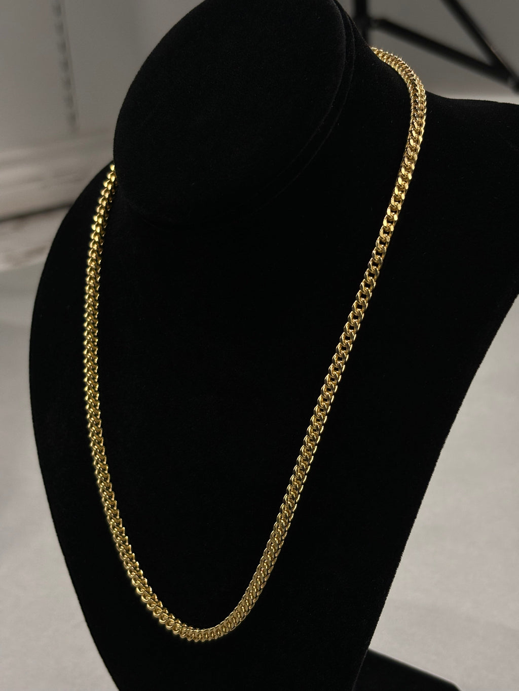 Elegant 14K Gold Box Chain Necklace